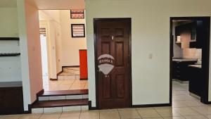 OFICINAS EN ALQUILER EN LA 91 AVENIDA NORTE, COLONIA ESCALON