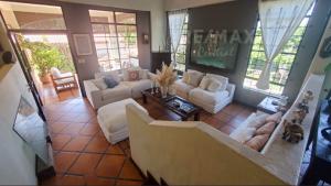 RESIDENCIA TIPO TOWNHOUSE  EN VENTA LOS PLANES DE RENDEROS