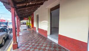 SE ALQUILA LOCAL COMERCIAL EN EL CENTRO DE CHALATENANGO